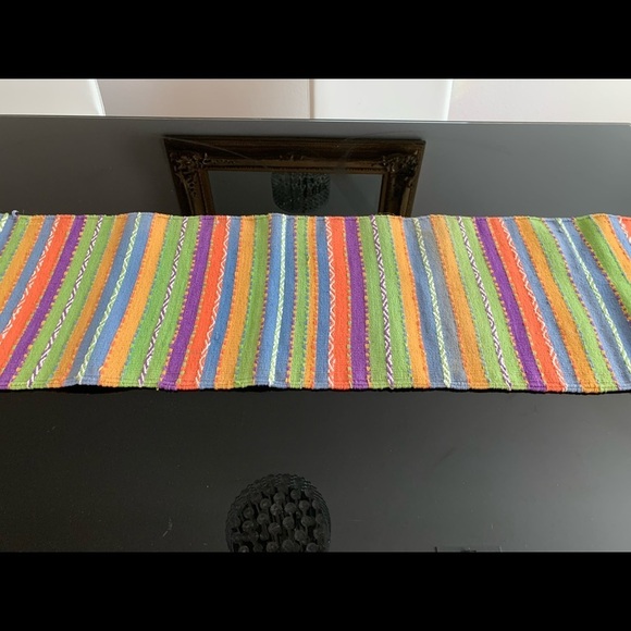 Table runner - Picture 2 of 5
